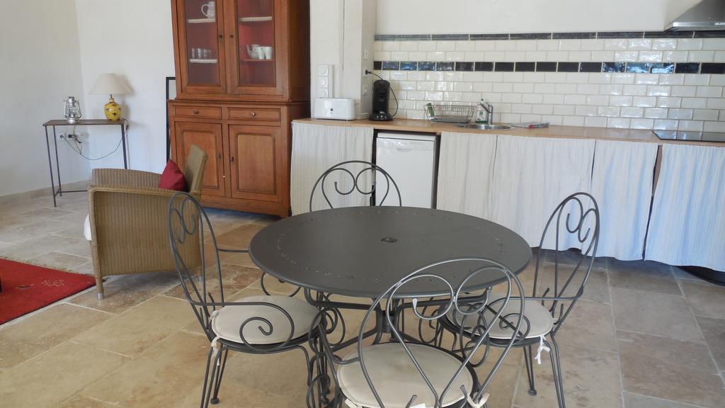 Domaine De Rochegude Villa Avignon Szoba fotó